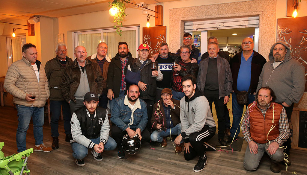 Un gran homenaje para Correa, histórico empresario y buzo y del Puerto de Marín